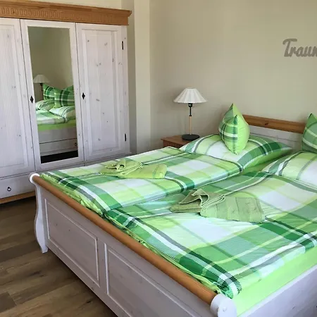 Semesterbostad Ferienhaus Anton